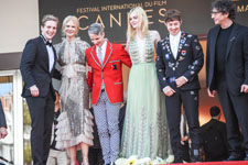 Abraham Lewis, Nicole Kidman, John Cameron Mitchell, Elle Fanning, Alex Sharp, Neil Gaiman