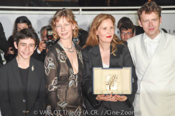 Milo Machado Graner, Sandra Hüller, Justine Triet, Antoine Reinartz (Palme d'or)