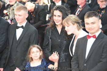 Clément Faveau, Luna Garret, Louise Courvoisier, Maïwene Barthelemy, Dimitry Baudry