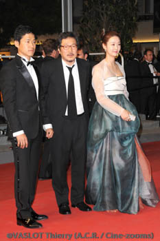 Junsang Yu, Hong SangSoo, Song Sunmi