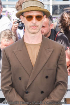 JEREMY STRONG JEREMY STRONG