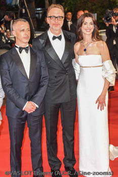 Jeremy Strong, James Gray, Anne Hathaway Jeremy Strong, James Gray, Anne Hathaway