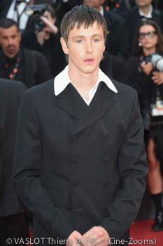Harris Dickinson