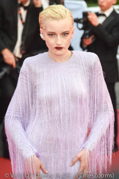 Julia Garner