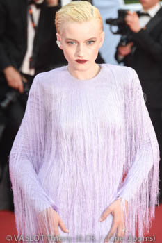 Julia Garner