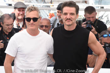 Joaquin Phoenix, Pedro Pascal