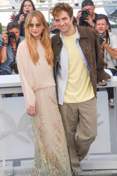 Jennifer Lawrence, Robert Pattinson