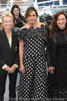Lauran Bromley, Mariska Hargitay, Trish Adlesic