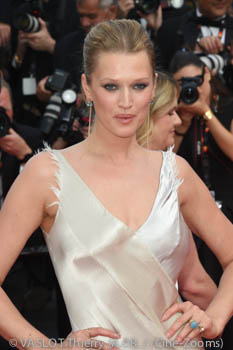 Toni Garrn