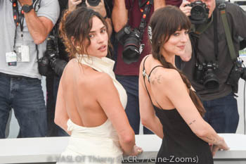 Adria Arjona, Dakota Johnson