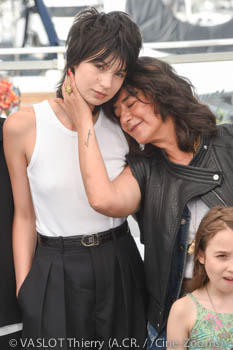 Eve Yelmani, Romane Bohringer