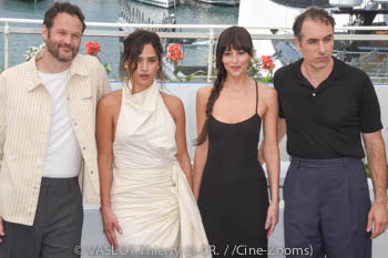 Kyle Marvin, Adria Arjona, Dakota Johnson, Michael Angelo Covino