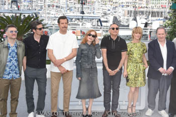 Mathieu Demy, Mathias Rubin, Raphaël Personnaz, Laurent Lafitte, Isabelle Huppert, Thierry Klifa, Marina Foïs, André Marcon, Paul Beaurepaire