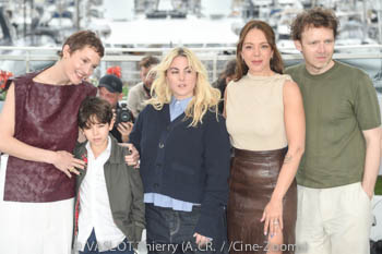 Vicky Krieps, Viggo Ferreira-Redier, Anna Cazenave Cambet, Monia Chokri, Antoine Reinartz