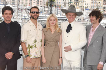 Alessio Rigo de Righi, Alessandro Borghi, Nadia Tereszkiewicz, John C. Reilly, Matteo Zoppis