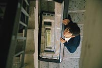 UNE PAGE APRES L'AUTRE