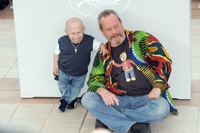Verne Troyer et Terry Gilliam
