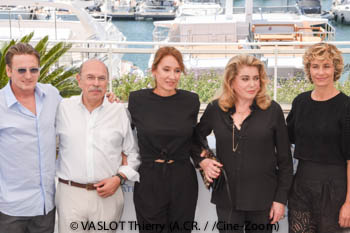 Benoït Magimel, Gabriel Sara, Emmanuelle Bercot, Catherine Deneuve, Cécile De France