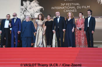 Laurent Zeitoun, Roc Lafortune, Danielle Fichaud, Valerie Lemercier, Victoria Sio, Sylvain Marcel, Pascale Desrochers, Sidonie Dumas, Edouard Weil