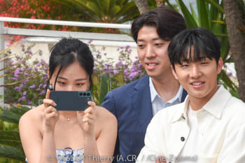 Hyoung Seo Kim, Kim Chang-Hoon, Xa Bin Hong