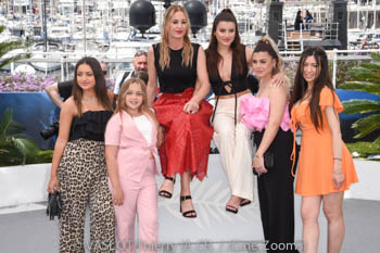 Léa Gorla, Ashley Romano, Agathe Riedinger, Malou Khebizi, Kilia Fernane, Alexandra Noisier 