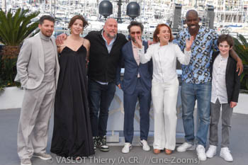 Anabela Moreira, François Damiens, Mathieu Demy, Laetitia Dosch, Jean-Pascal Zadi, Tom Fiszelson