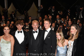 Annie Costner, Cayden Wyatt Costner, Kevin Costner, Grace Avery Costner, Hayes Logan Costner, Lily Costner