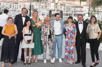 Elodie Vaulay, Mohamed Ameur, Halima Hocine, Sophie Axus, Claire Simon, Vincent Cardoso, Morgane Lecompte, Bertrand Quinet and Estelle Lavault 