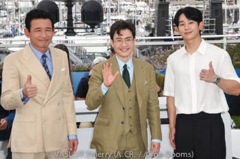 Hwang Jeong-min, Ryoo Seung-wan, Jung Hae-in