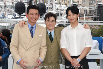 Hwang Jeong-min, Ryoo Seung-wan, Jung Hae-in