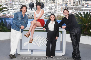 Abraham Wapler, Mathilde Auneveux, Lauréna Thellier, Florian Lesieur 