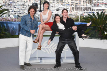 Abraham Wapler, Mathilde Auneveux, Lauréna Thellier, Florian Lesieur 