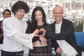 Mark Eydelshteyn, Mikey Madison, Jurij Borisov