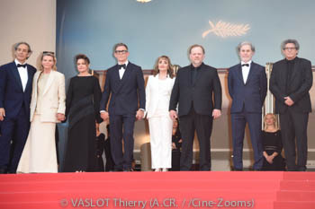 Alexandre Desplat, Dominique Lemonnier, Florence Gastaud, Michel Hazanavicius, Dominique Blanc, Grégory Gadebois, Serge Hazanavicius, Patrick Sobelman