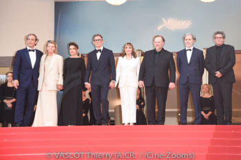 Alexandre Desplat, Dominique Lemonnier, Florence Gastaud, Michel Hazanavicius, Dominique Blanc, Grégory Gadebois, Serge Hazanavicius, Patrick Sobelman