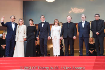 Alexandre Desplat, Dominique Lemonnier, Florence Gastaud, Michel Hazanavicius, Dominique Blanc, Grégory Gadebois, Serge Hazanavicius, Patrick Sobelman