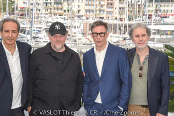 Alexandre Desplat, Grégory Gadebois, Michel Hazanavicius, Serge Hazanavicius