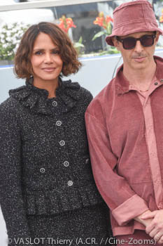 Halle Berry, Jeremy Strong