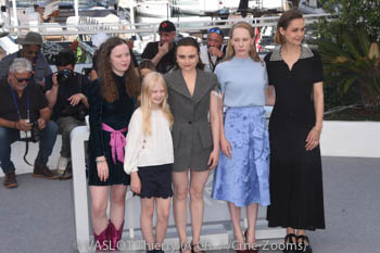 Laeni Geiseler, Hanna Heckt, Lena Urzendowsky, Susanne Wüst, Luise Heyer
