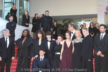 Stanislas Merhar, Guslagie Malanda, Mathilde Riu, Côme Peronnet, Solàn Machado-Graner, Sandra Colombo, Dominik Moll, Mathilde Roehrich, Léa Drucker, Valentin Campagne, Theo Costa - Marini, Jonathan Turnbull, Gilles Marchand