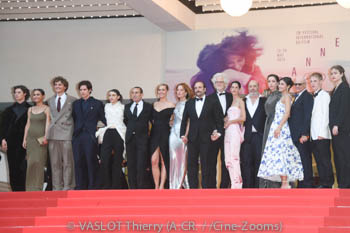 Ariadna Cabrol, Zinedine Soualem, Cécile de France, Julia Piaton, Vincent Macaigne, Santiago Amigorena, Suzanne Lindon, Cédric Klapisch, Sara Giraudeau, Cassandra Cano, Bruno Levy, Valentin Campagne