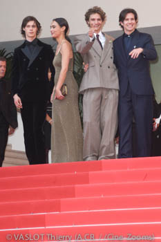 Paul Kircher, Raïka Hazanavicius, Vassili Schneider, Abraham Wapler
