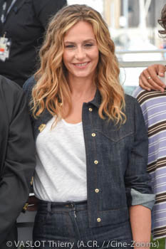Cécile De France