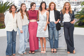 Raïka Hazanavicius, Angèle Garnier, Sara Giraudeau, Suzanne Lindon, Julia Piaton, Cécile de France