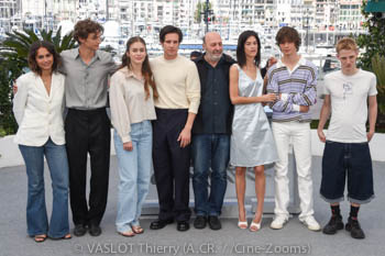 Raïka Hazanavicius, Vassili Schneider, Angele Garnier, Abraham Wapler, Cédric Klapisch, Suzanne Lindon, Paul Kircher, Valentin Campagne