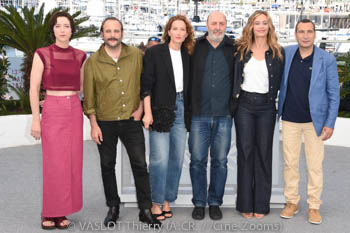 Sara Giraudeau, Vincent Macaigne, Julia Piaton, Cédric Klapisch, Cécile de France, Zinedine Soualem