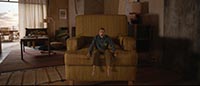 L'HOMME QUI RETRECIT