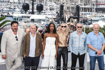 Denis Ménochet, Rolando Ravello, Nikki Amuka-Bird, Cate Blanchett, Roy Dupuis, Charles Dance