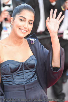 LEILA BEKHTI