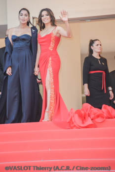 Leïla Bekhti, Eva Longoria 